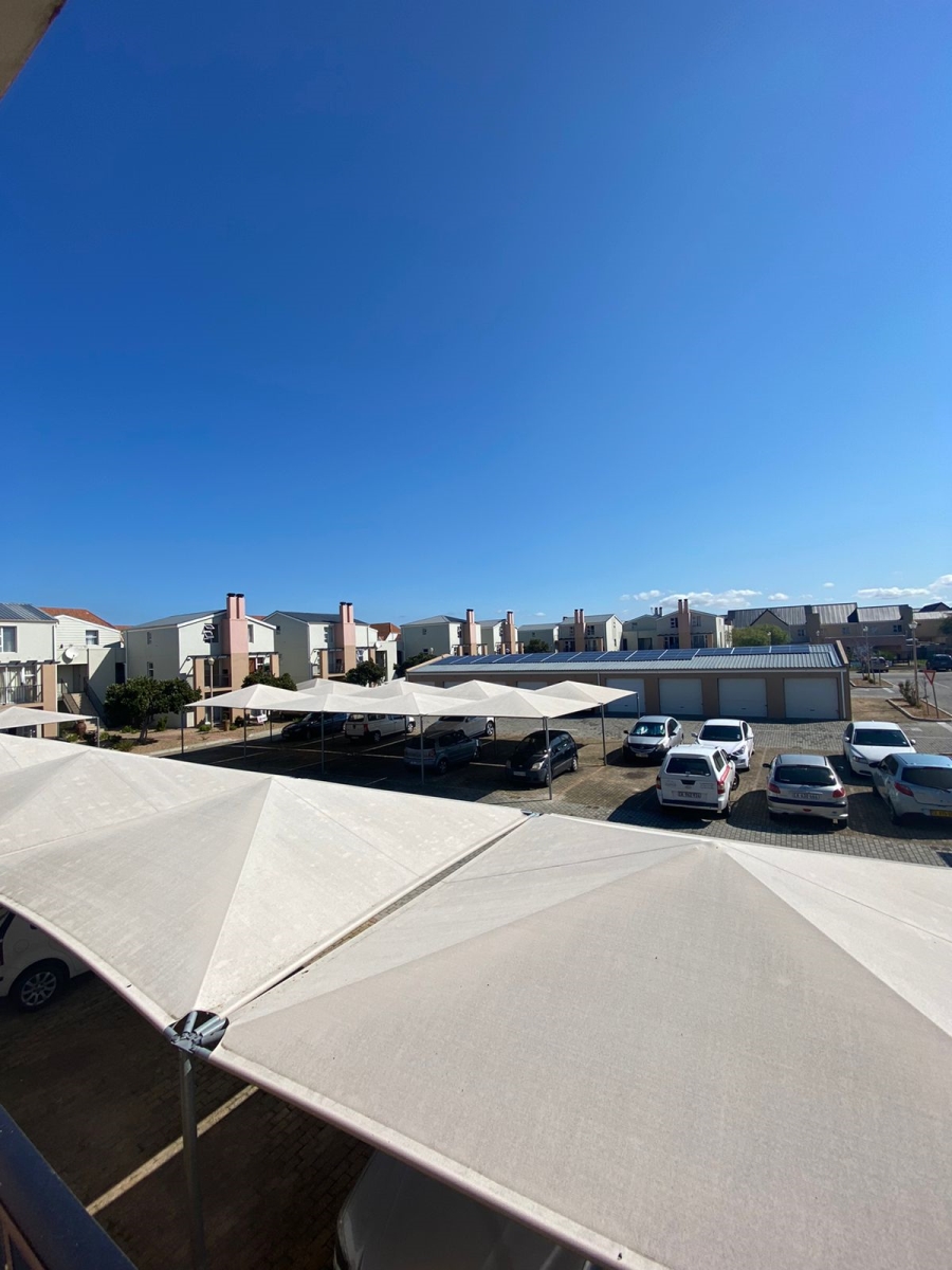 To Let 2 Bedroom Property for Rent in Whispering Pines Western Cape